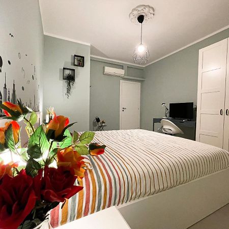 II - Accogliente Camera A Pochi Minuti Dal Centro Milano Eksteriør bilde